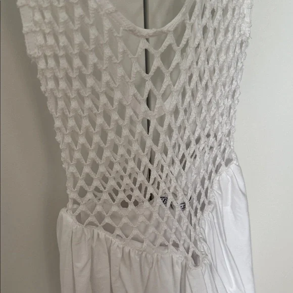 Zara White Backless Netted Dress - Picture 7 of 11